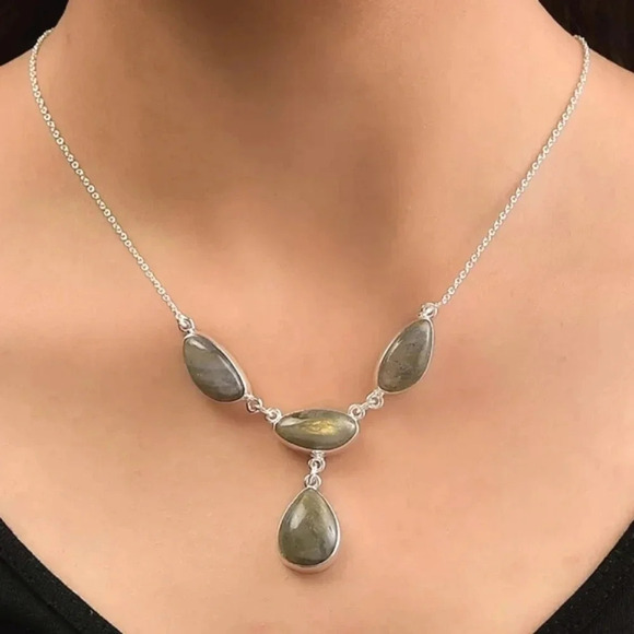 Madagascar Fire Labradorite Necklace 18" - Picture 2 of 9